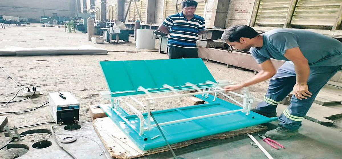 कृषि औजार कारखानाबाट उत्पादित धान रोप्ने  मेसिनको माग बढ्यो