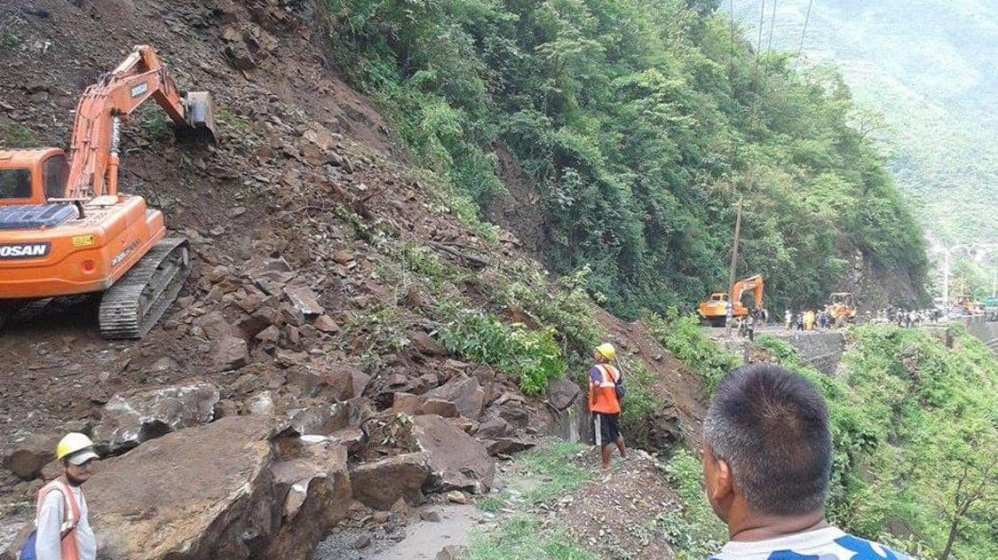 वर्षेनी बाढीपहिरोको जोखिम : योजना छ, तयारी छैन