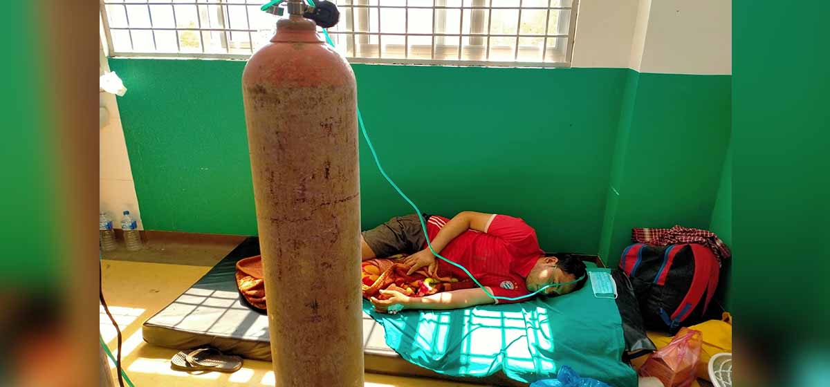 अस्पतालमा अक्सिजन पाउनै मुस्किल