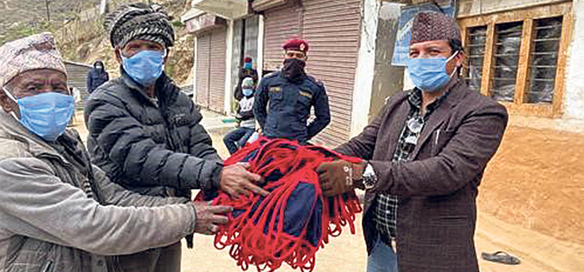 कोरोना कहरमा जनताका सारथि बने शाही