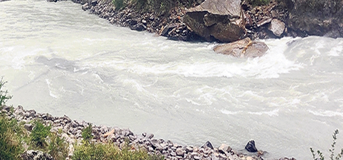 कर्णालीमा डुंगा दुर्घटना, ६ जना बेपत्ता