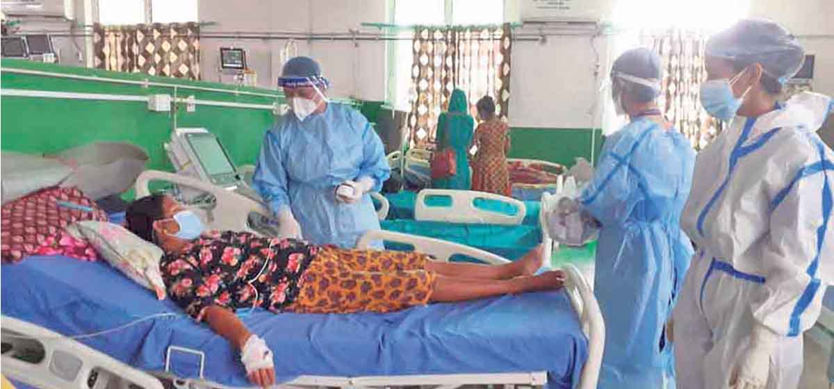 अस्पतालको वार्डमै तीज मनाउने चेली