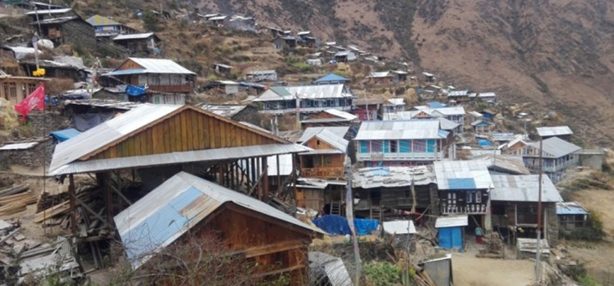 दालगाउँमा मोटर पुग्दा स्थानीय हर्षित