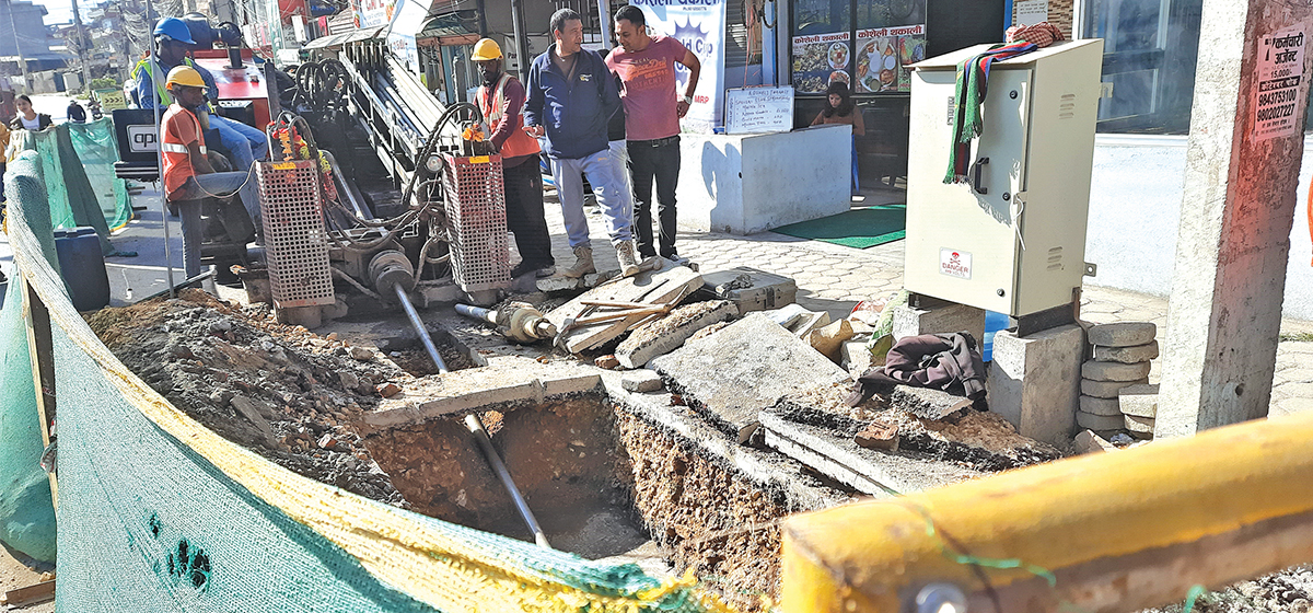 उपत्यकाको मुख्य सडकमै भूमिगत लाइन विस्तार चुनौतीपूर्ण