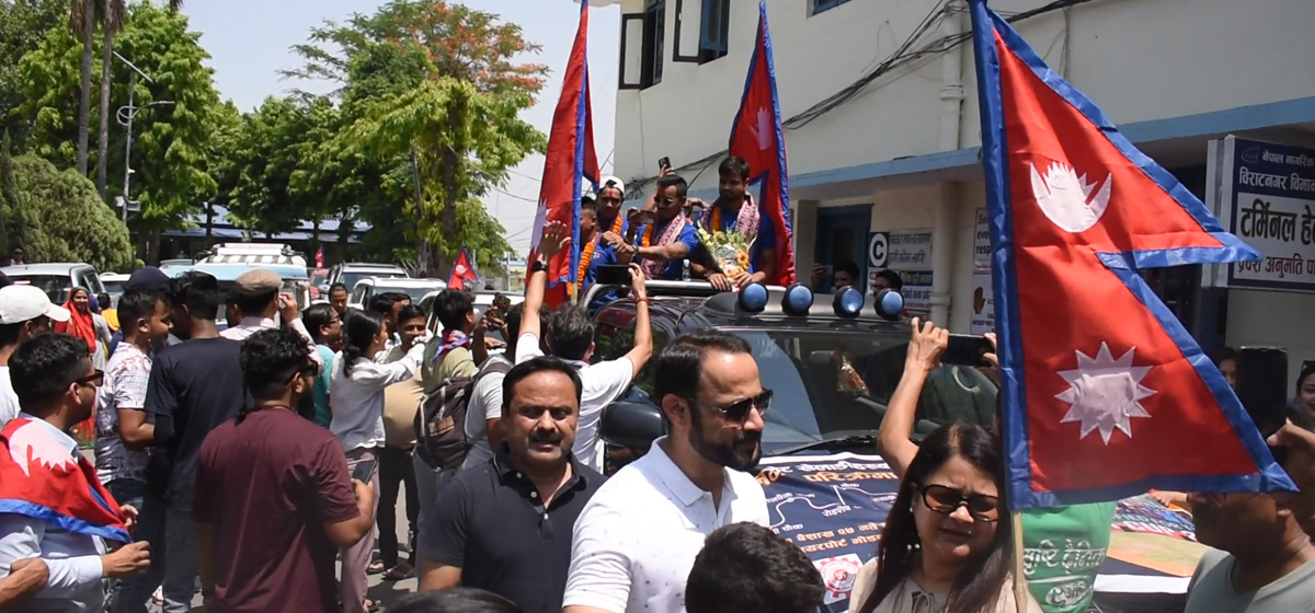 विराटनगरमा राष्ट्रिय क्रिकेट टिमका खेलाडीलाई नगर परिक्रमा