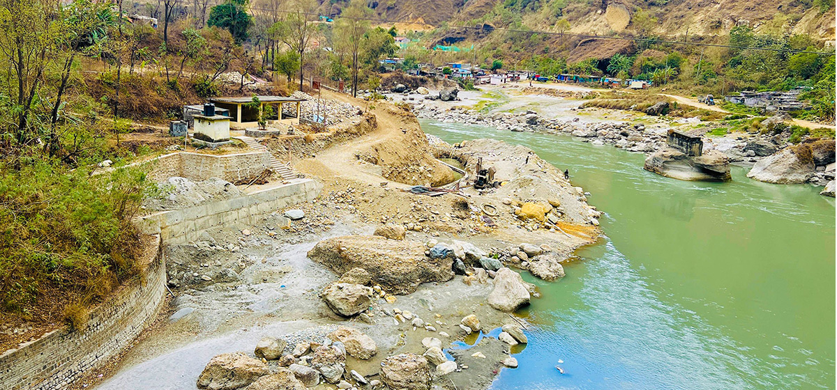 बागलुङका २५ स्थानमा तटबन्ध गरिंदै
