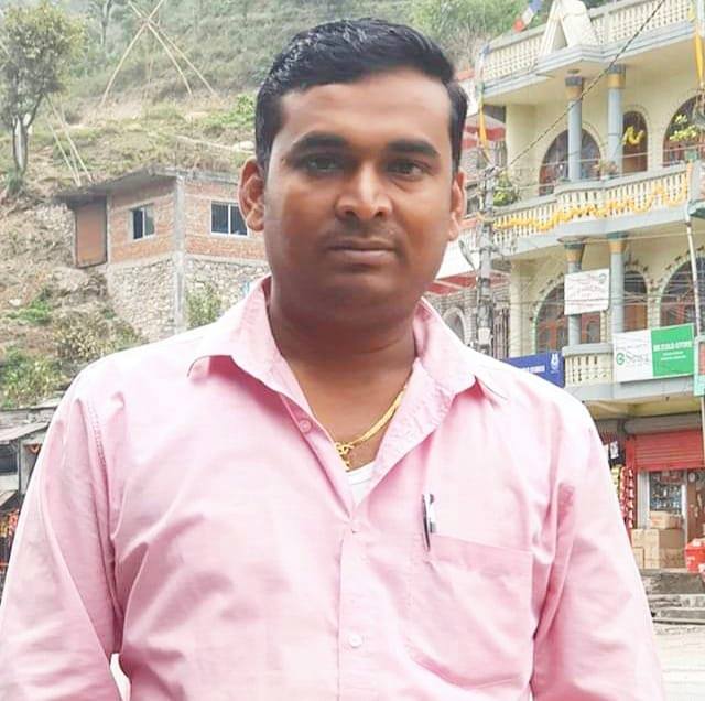 मदन ठाकुर